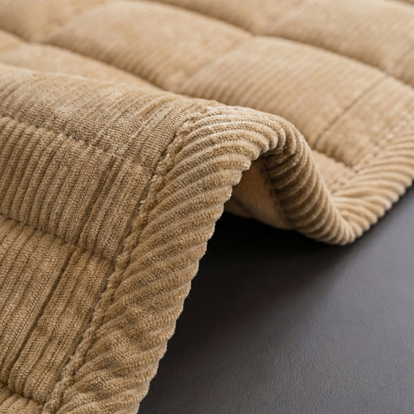 Quilted Couch Cover Mat with Non-Slip Design | Elegant Protector for Pets