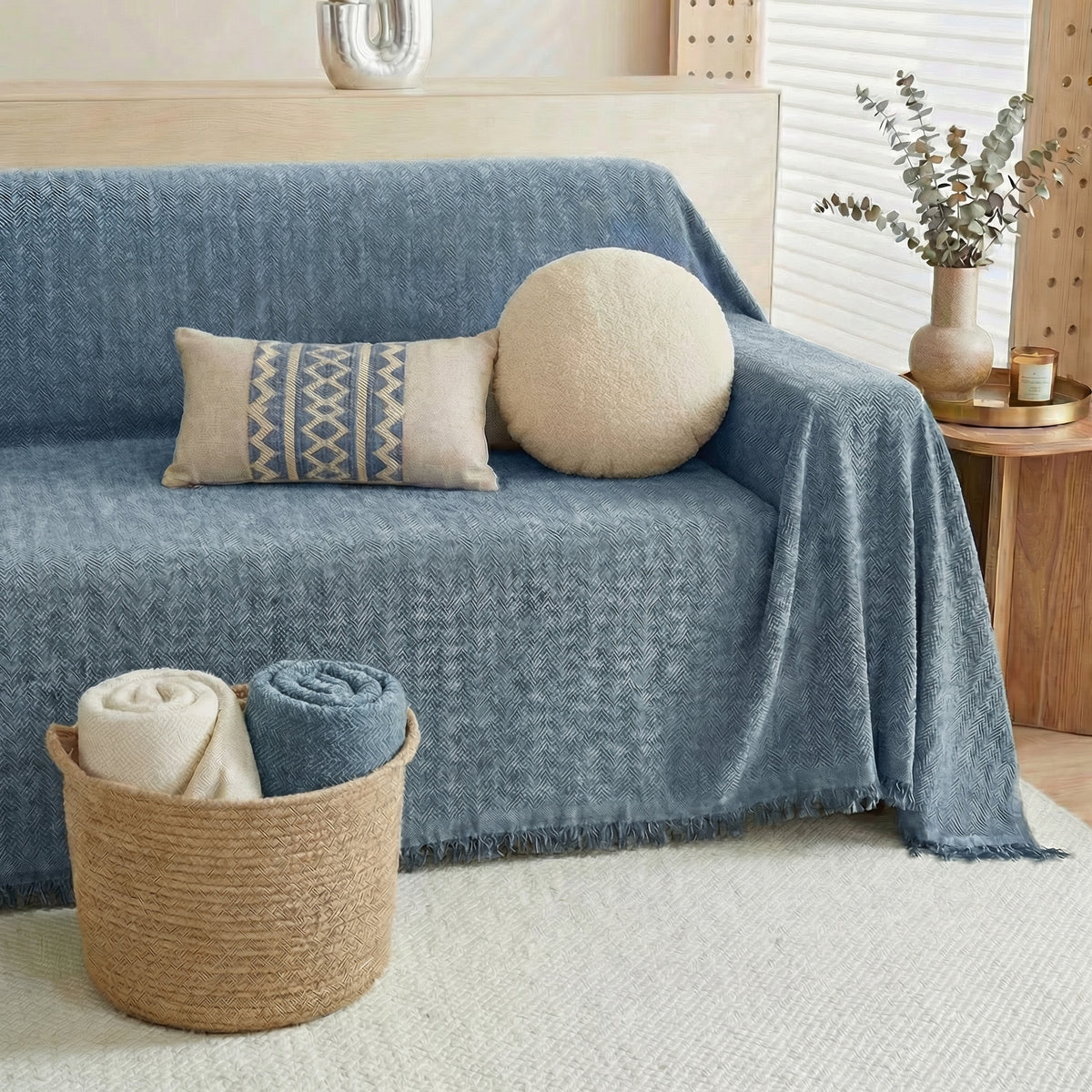 Couch Cover with Pet-Friendly Design & Water-Resistant Fabric for Stylish Protection