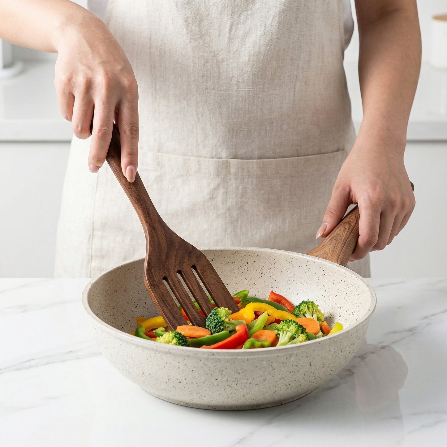 Kitchen Utensil Set with Ergonomic Design | 7-Piece Wooden Set for Stylish and Safe Cooking