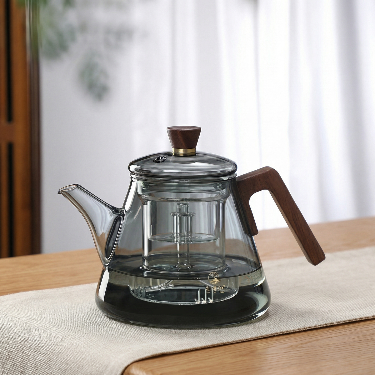 Elegant Glass Teapot with Removable Infuser | Heat-Resistant Design for Perfect Tea Brewing