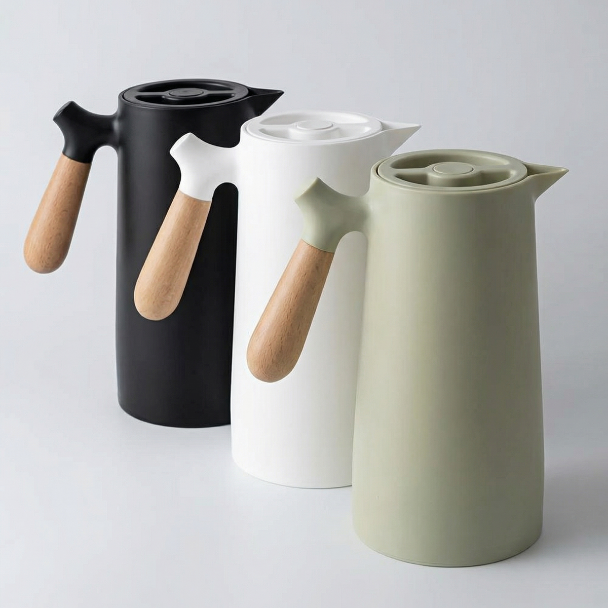 Elegant Insulated Glass Carafe with Wooden Handle for Optimal Temperature Control