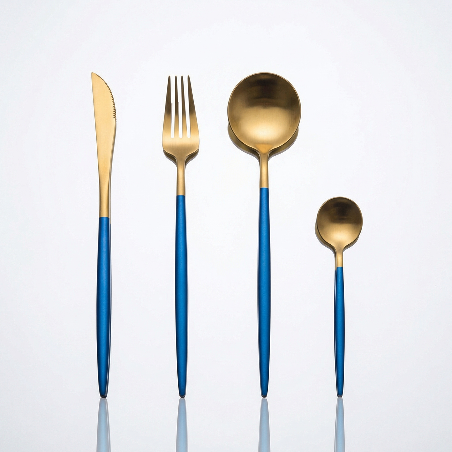 Elegant Cutlery Set | 24-Piece Stainless Steel with Gold & Silver Finish