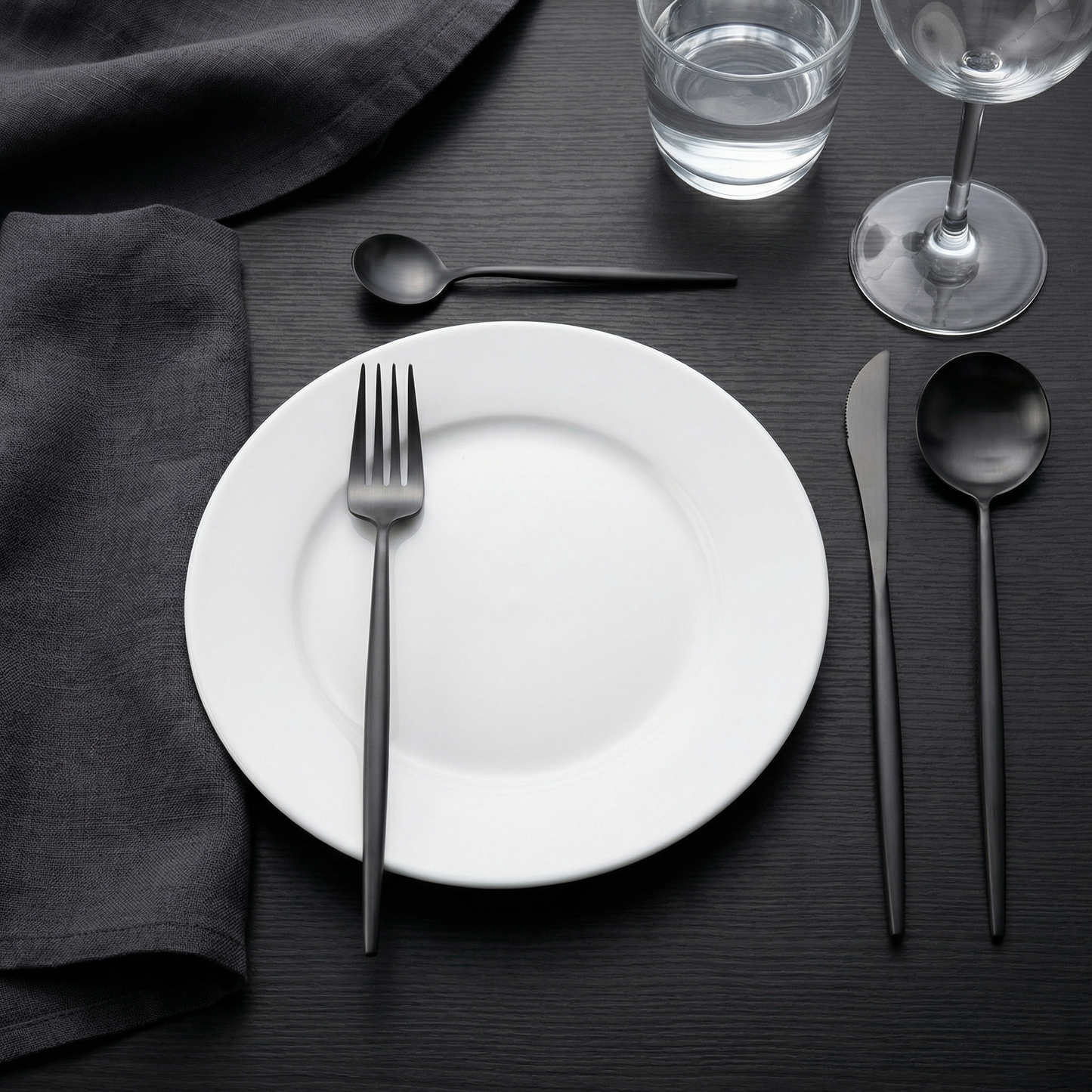 Elegant Cutlery Set | 24-Piece Stainless Steel with Gold & Silver Finish