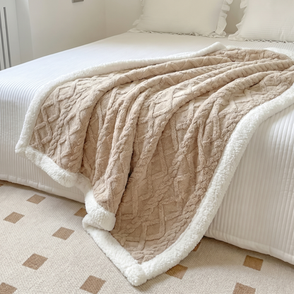 Reversible Sherpa Blanket with Plush Fleece | Lightweight & Breathable Comfort for All Seasons