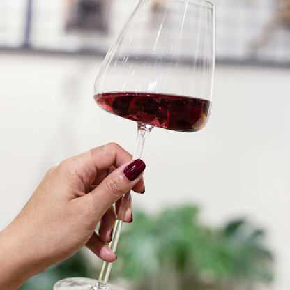 Elegant Crystal Wine Glasses Set with Exceptional Clarity for Sophisticated Dining