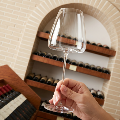 Elegant Crystal Wine Glasses Set with Exceptional Clarity for Sophisticated Dining